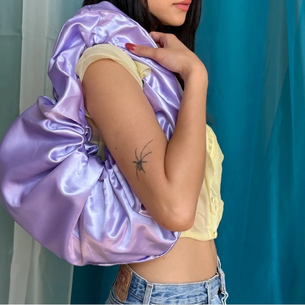NWOT Room Shop Lilac Bounce Baguette Bag